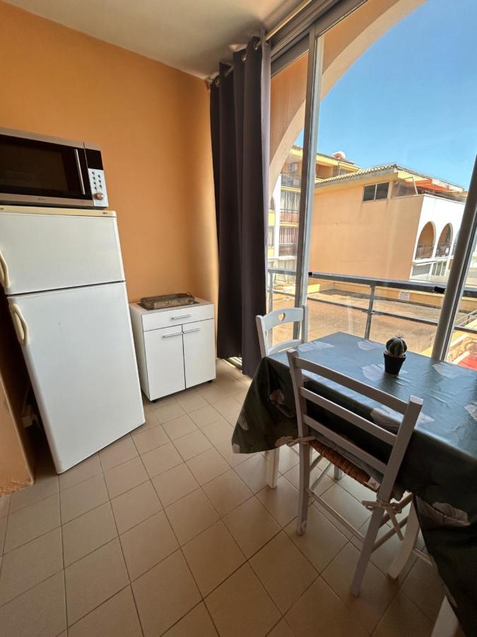 Apartment Vue Situe A Cote De La Quartier Des Quilles